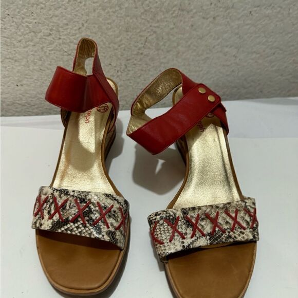Marc Joseph Dyckman Strappy Red Leather Wedge Sandals - Picture 5 of 11
